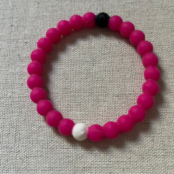 Dark Pink Breast Cancer Lokai Bracelet M NWOT - Picture 2 of 4